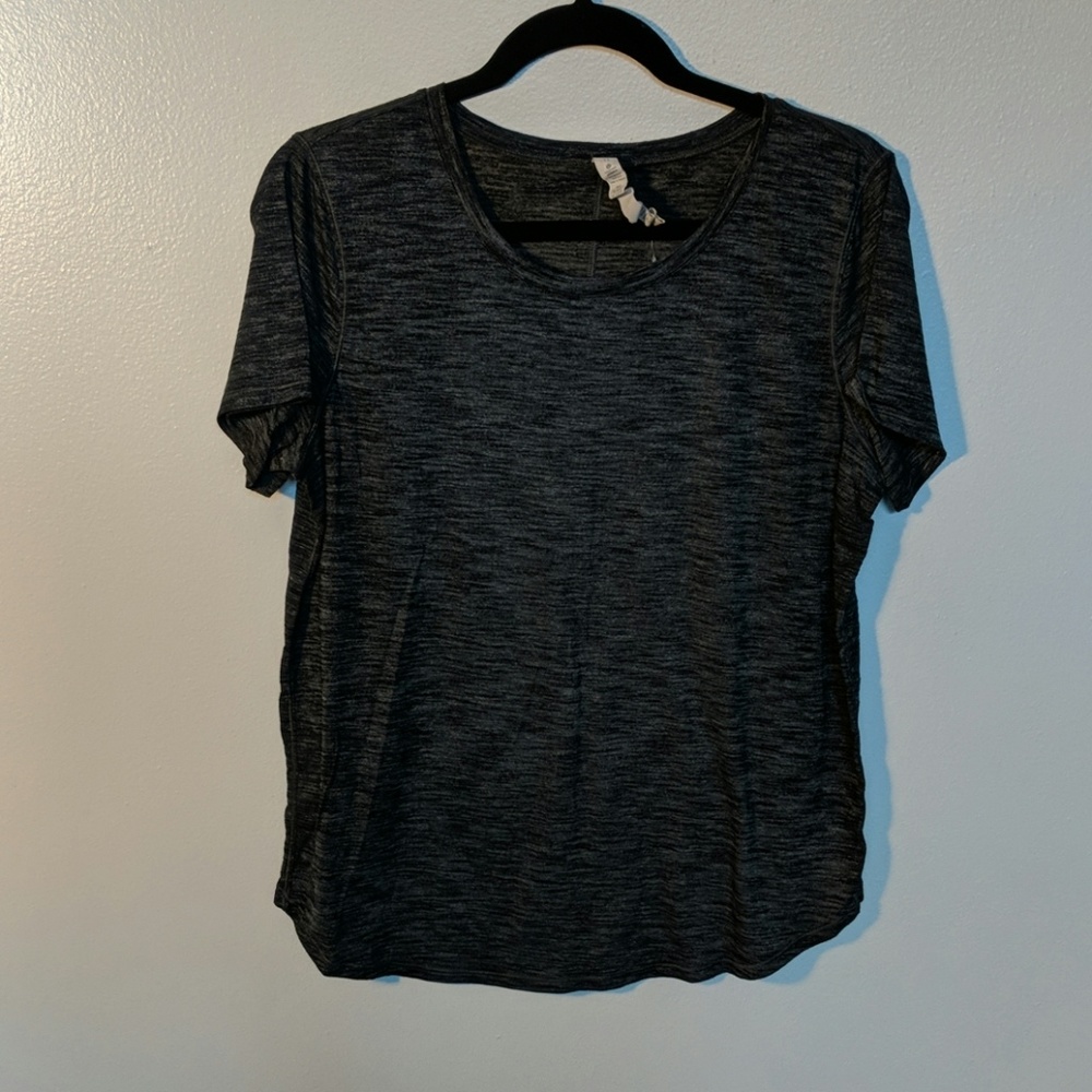 Lululemon grey tee